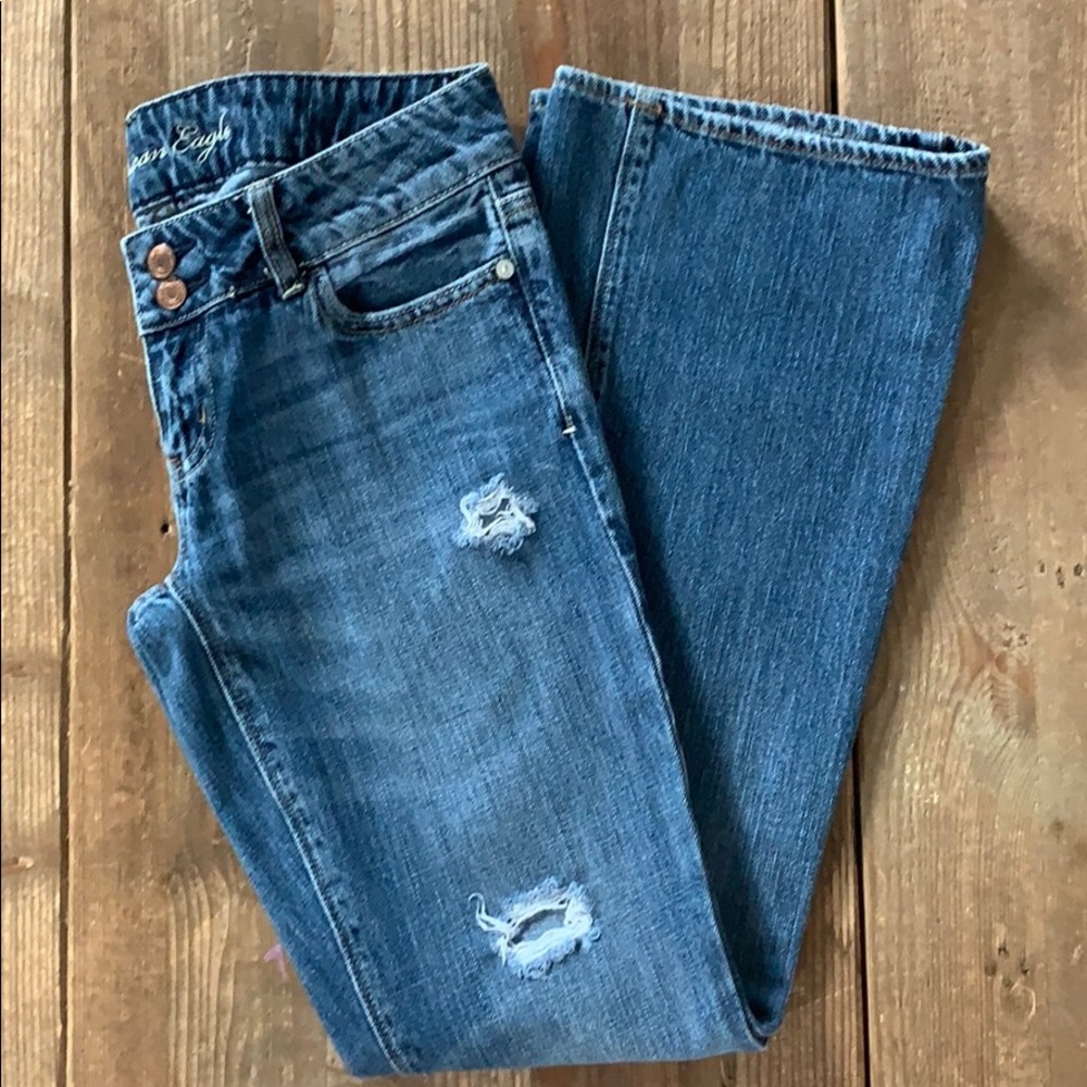 EUC American Eagle low rise jeans- size 4